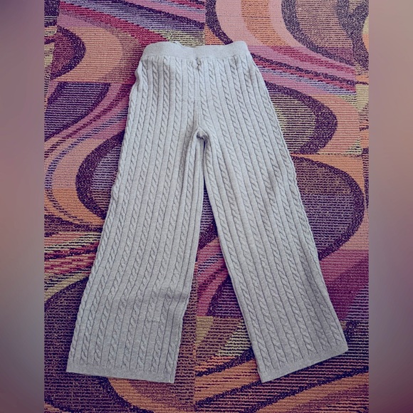 Lou & Grey Gray Cable Knit Set - Picture 2 of 5